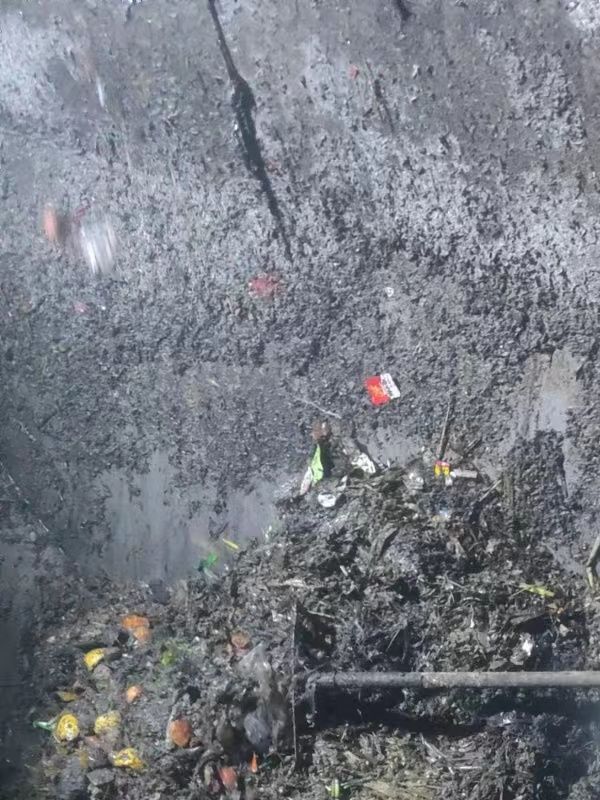 新宾污水池清理